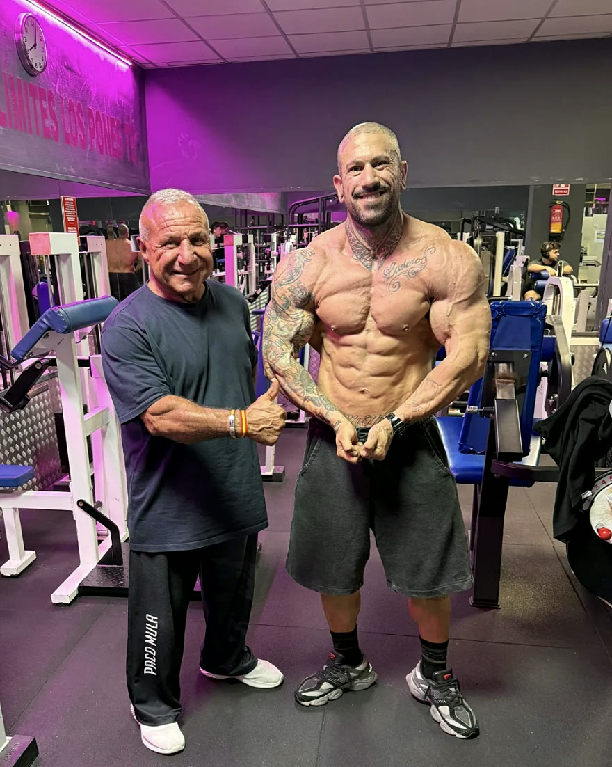 Javier Ladero Rey junto a Paco Mula en Gimnasio Nuevo Estilo